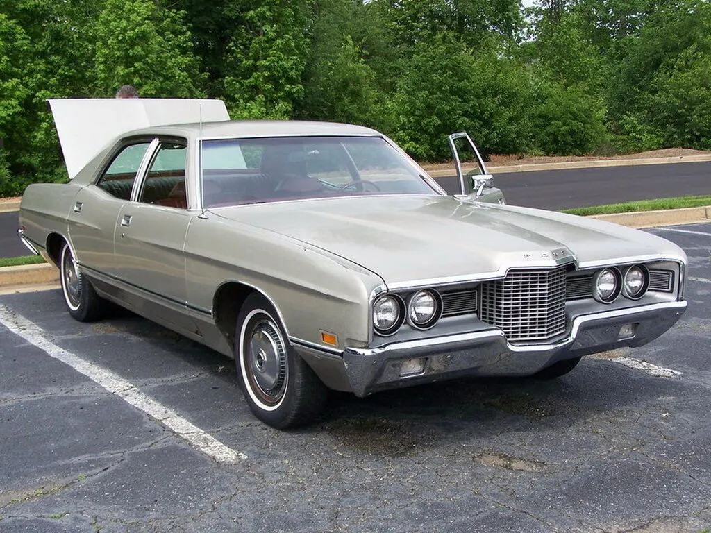 Ford Galaxie 2-й рестайлинг 1970, седан, 4 поколение (09.1970 - 10.1971)