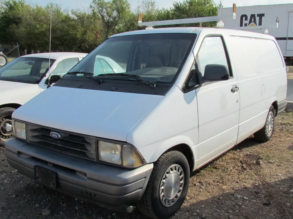 Ford Aerostar рестайлинг 1992, цельнометаллический фургон, 1 поколение (03.1992 - 08.1997)