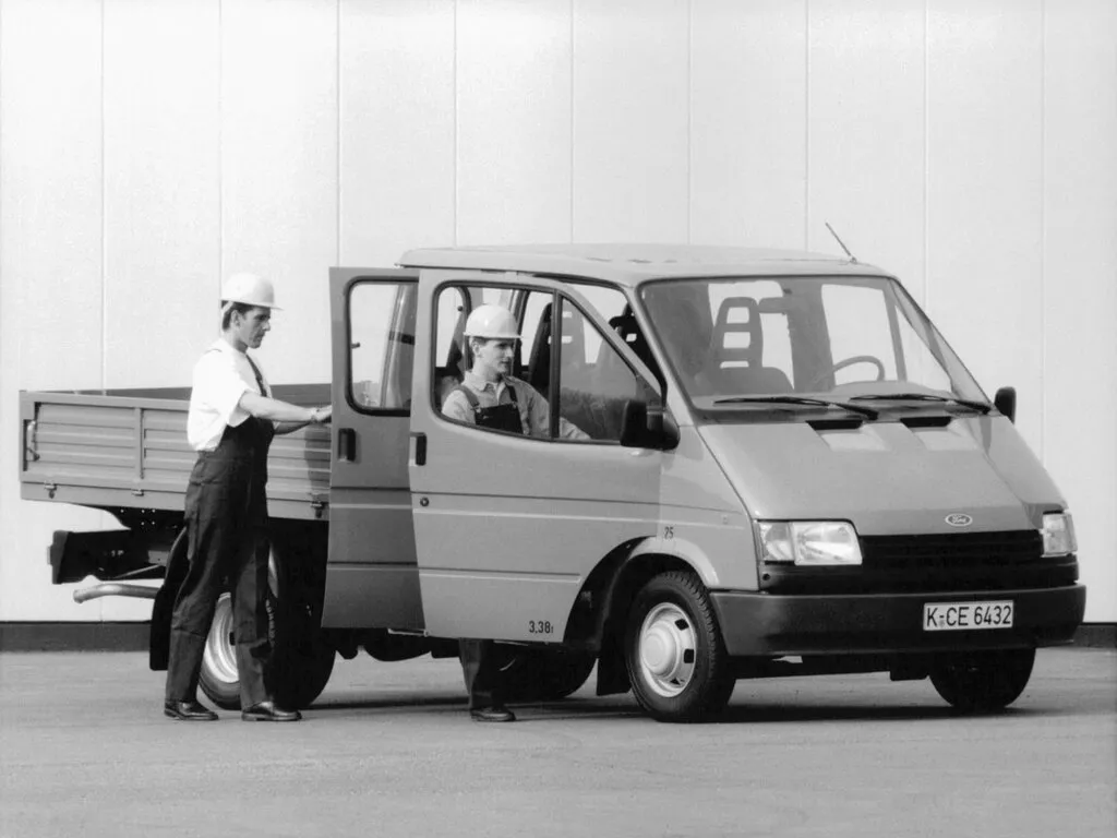 Ford Transit 1986, бортовой грузовик, 4 поколение (03.1986 - 09.1991)