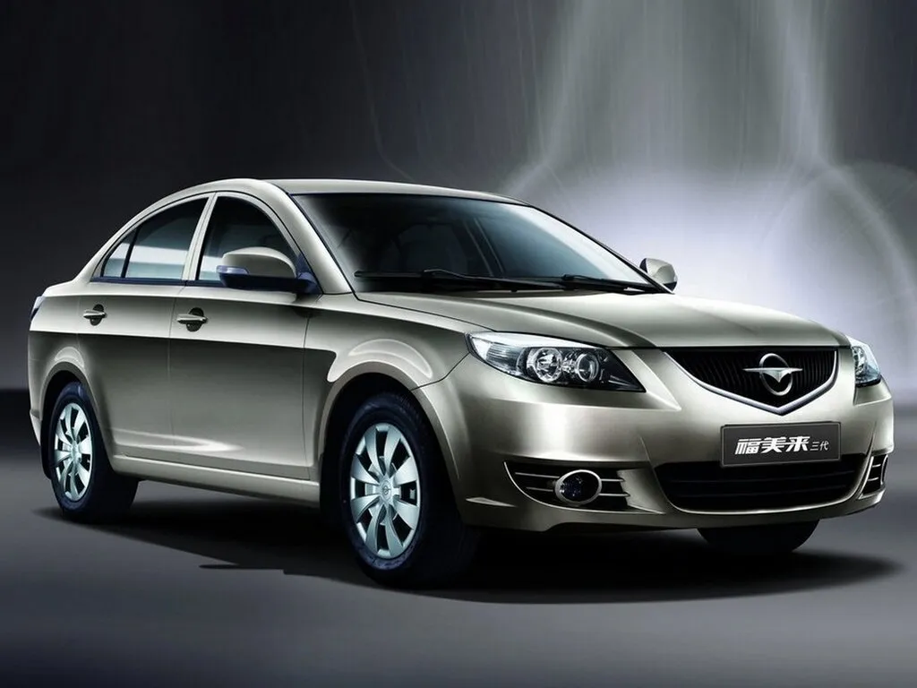 Haima Family рестайлинг 2010, седан, 2 поколение (07.2010 - 06.2012)