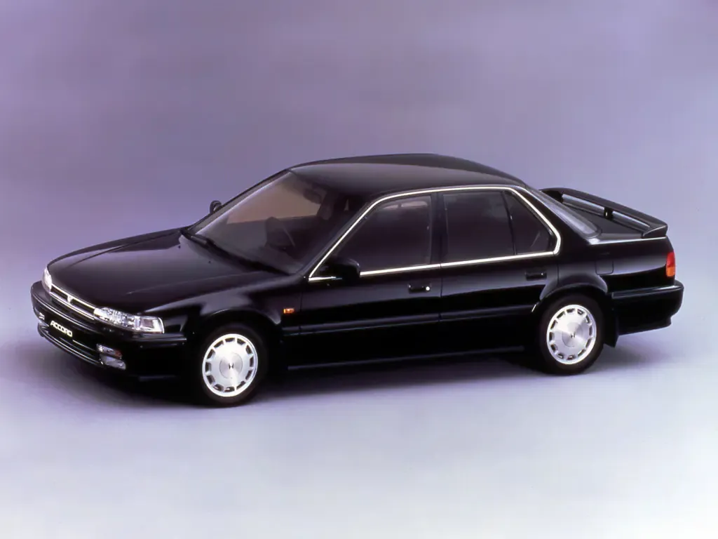 Honda Accord 1989, седан, 4 поколение, CB (09.1989 - 07.1991)