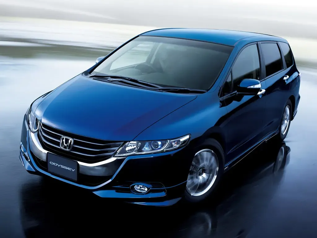Honda Odyssey рестайлинг 2011, минивэн, 4 поколение (10.2011 - 10.2013)
