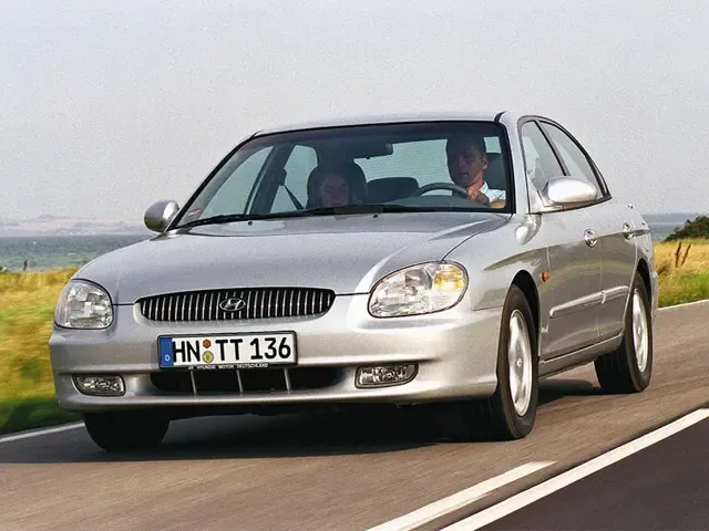 Hyundai Sonata 1998, седан, 4 поколение, EF (03.1998 - 01.2001)