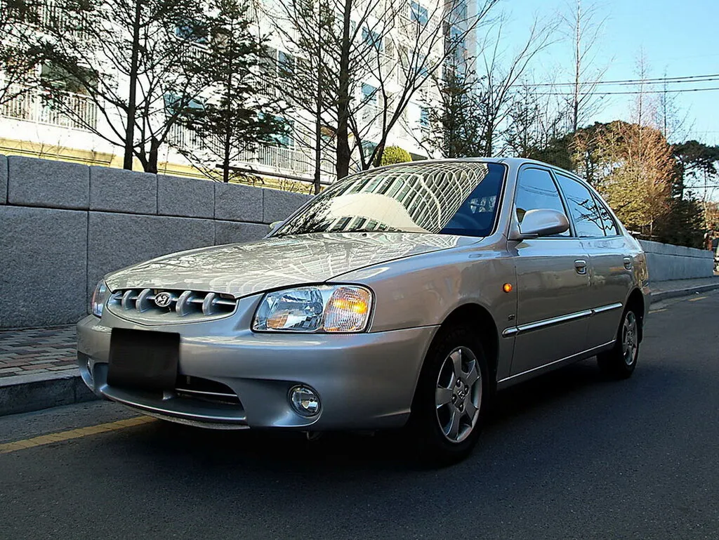 Hyundai Verna 2002, лифтбек, 1 поколение, LC (07.2002 - 09.2005)