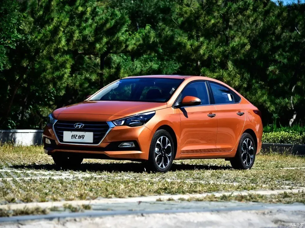 Hyundai Verna 2016, седан, 5 поколение, YC (10.2016 - 07.2019)