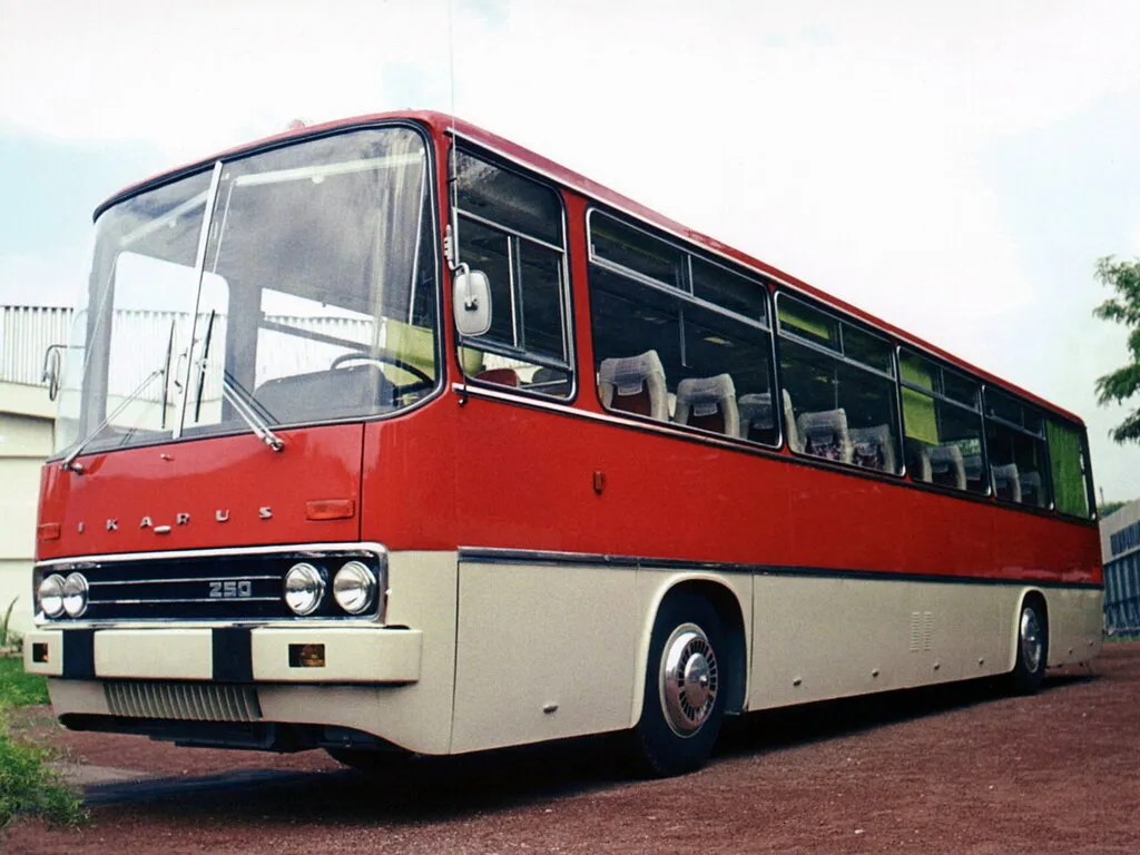 Ikarus 250 1967, автобус, 1 поколение (02.1967 - 07.1999)