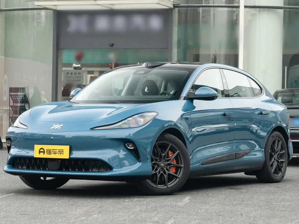 IM Motors LS6 рестайлинг 2024, джип/suv 5 дв., 1 поколение (09.2024 - н.в.)