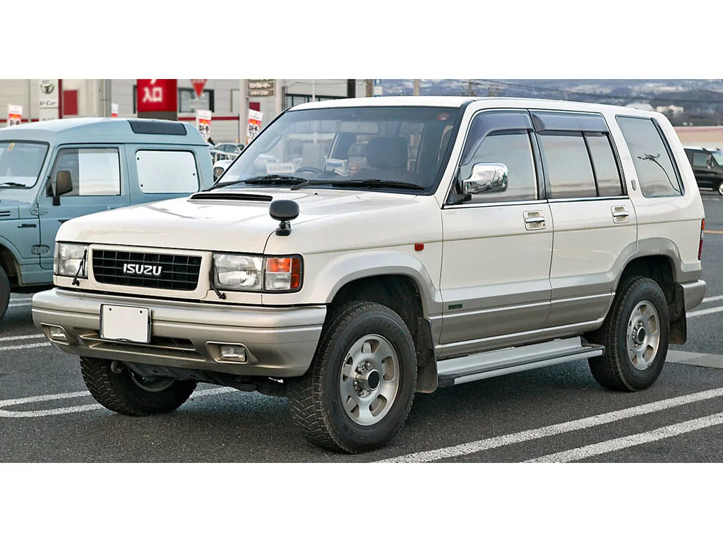 Isuzu Bighorn рестайлинг 1993, джип/suv 5 дв., 2 поколение (09.1993 - 05.1995)