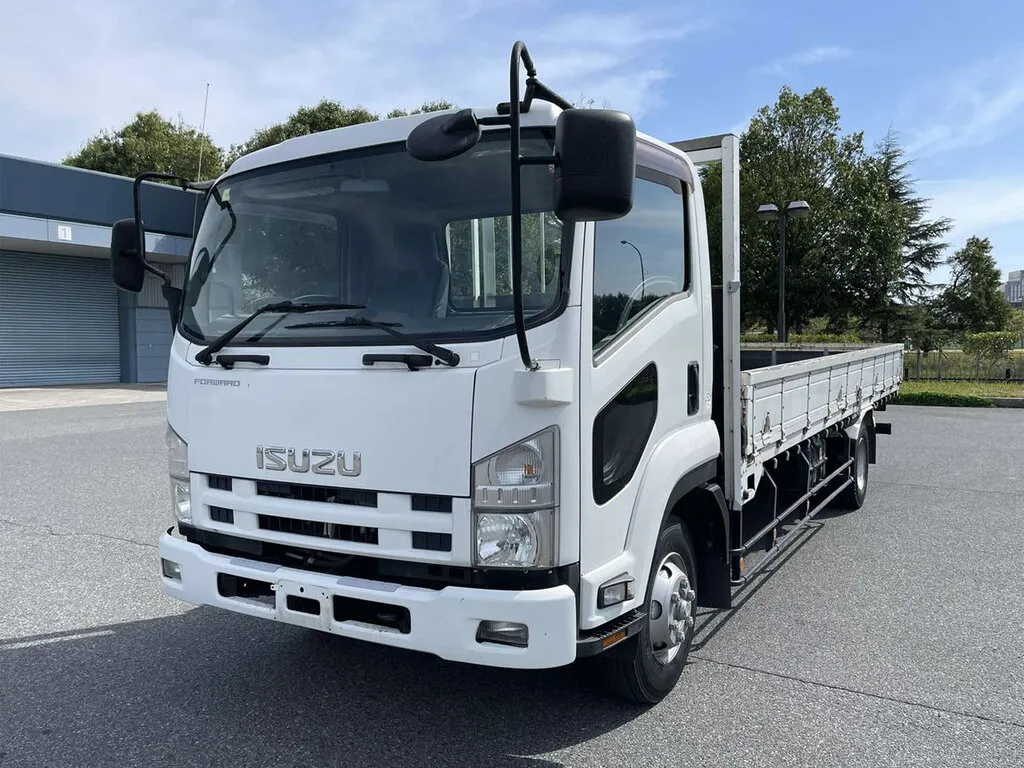 Isuzu Forward 2007, бортовой грузовик, 5 поколение (05.2007 - 09.2014)