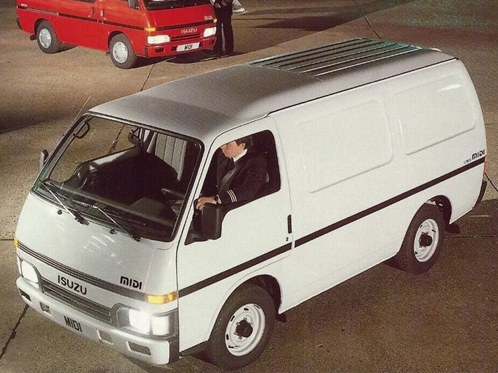 Isuzu Midi 1986, цельнометаллический фургон, 1 поколение (03.1986 - 06.1996)