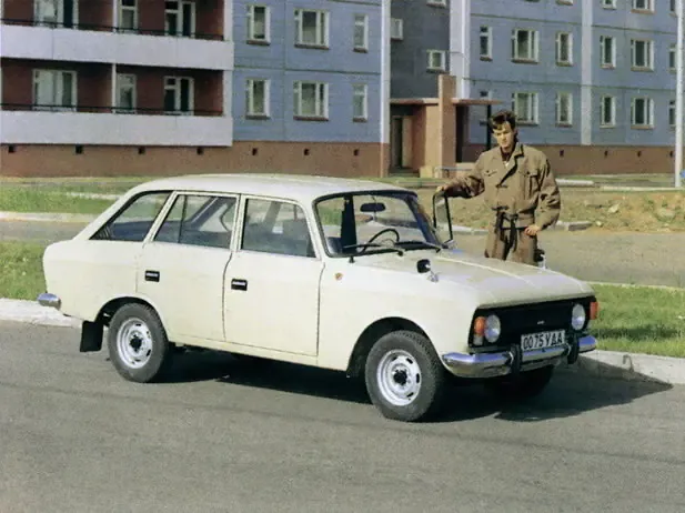 ИЖ 2125 Комби рестайлинг 1982, хэтчбек 5 дв., 1 поколение, Иж-21251 (11.1982 - 07.1997)