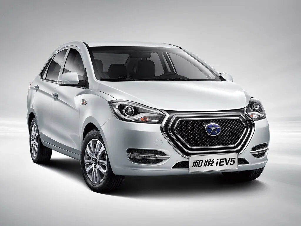 JAC iEV5 2015, седан, 1 поколение (04.2015 - 10.2017)
