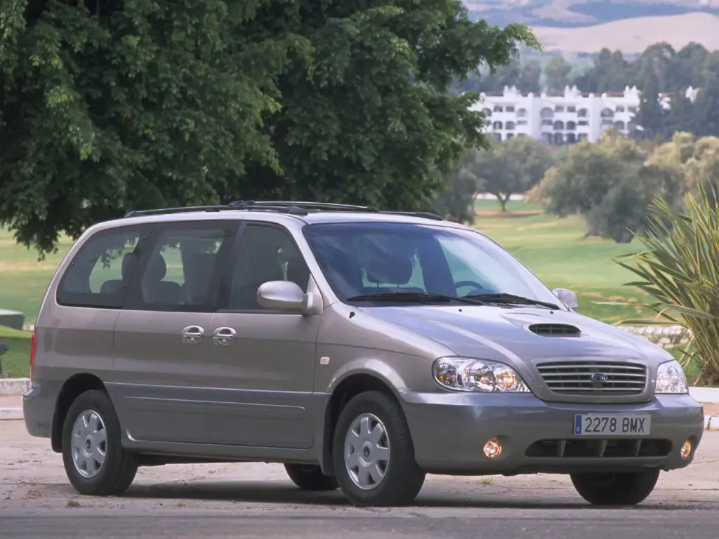 Kia Carnival рестайлинг 2002, минивэн, 1 поколение, UP/GQ (12.2002 - 10.2006)
