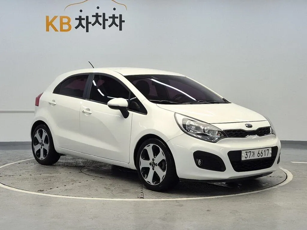 Kia Pride 2011, хэтчбек 5 дв., 3 поколение, UB (09.2011 - 12.2014)