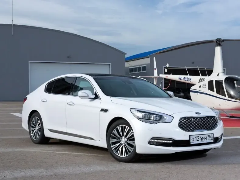 Kia Quoris 2-й рестайлинг 2015, седан, 1 поколение (09.2015 - 01.2019)