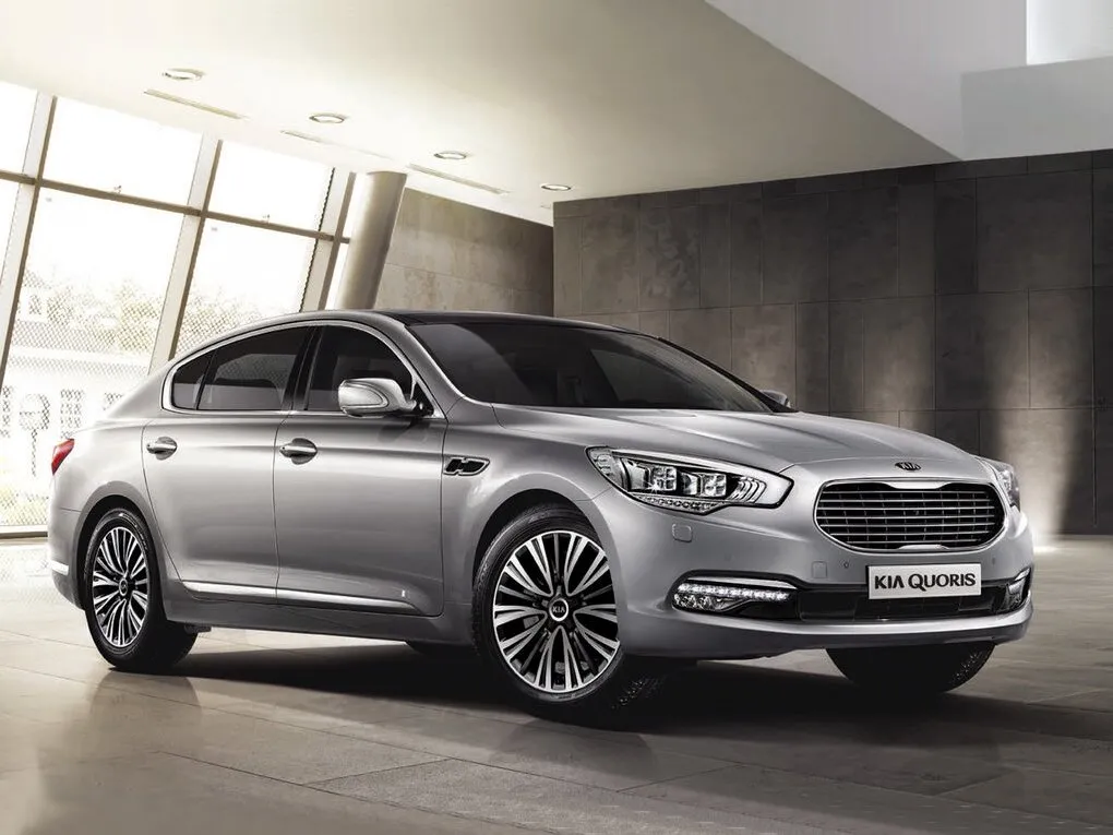 Kia Quoris рестайлинг 2014, седан, 1 поколение (09.2014 - 08.2015)