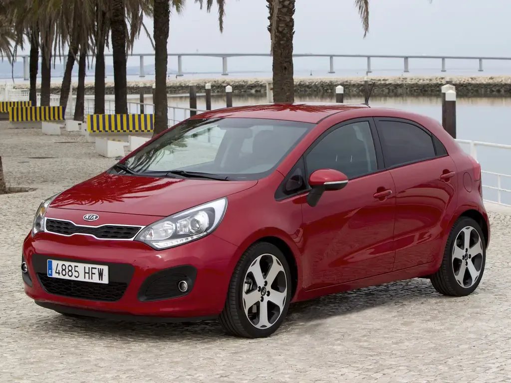 Kia Rio 2011, хэтчбек 5 дв., 3 поколение, UB (03.2011 - 05.2015)