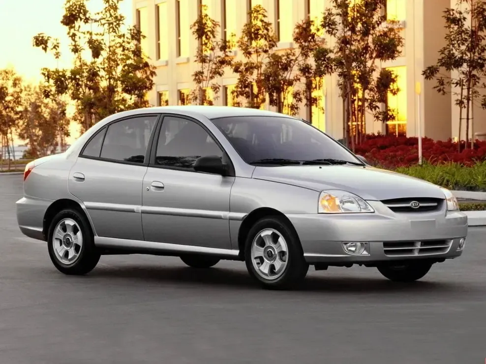 Kia Rio рестайлинг 2002, седан, 1 поколение, DC (10.2002 - 02.2005)