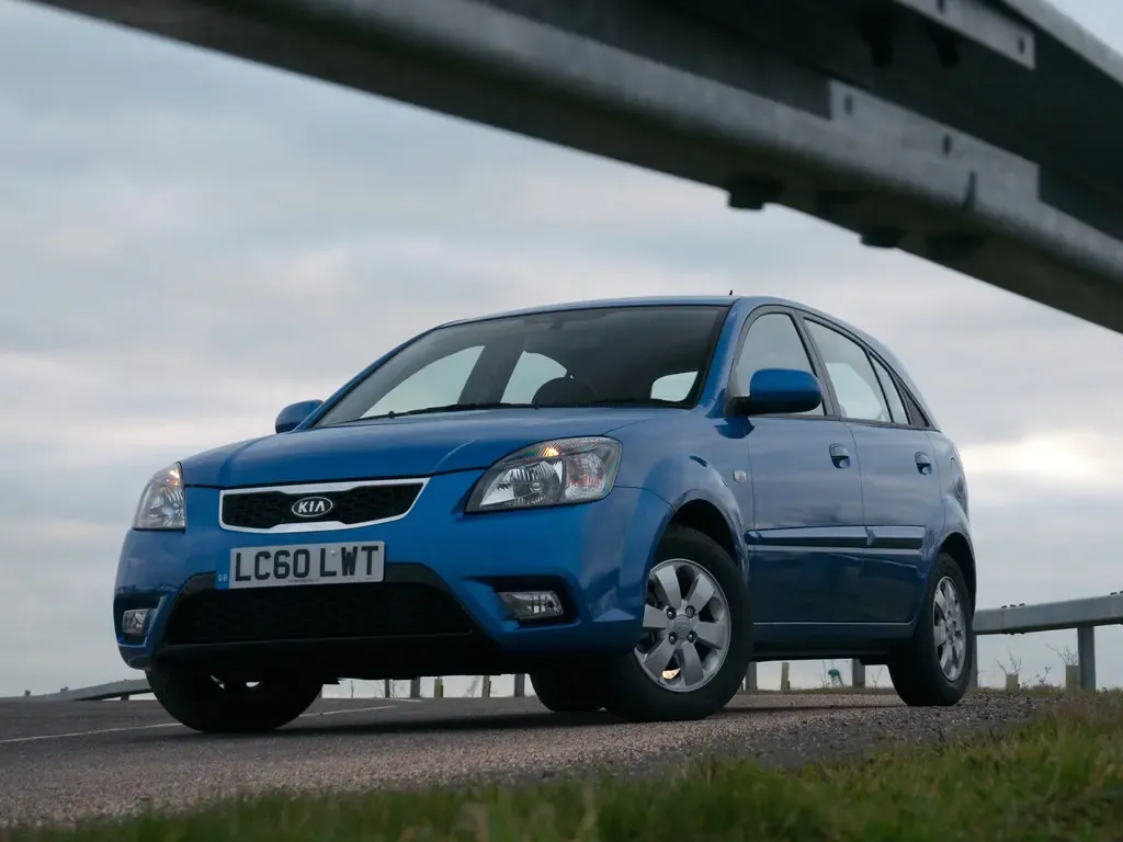 Kia Rio рестайлинг 2009, хэтчбек 5 дв., 2 поколение, JB (09.2009 - 08.2011)