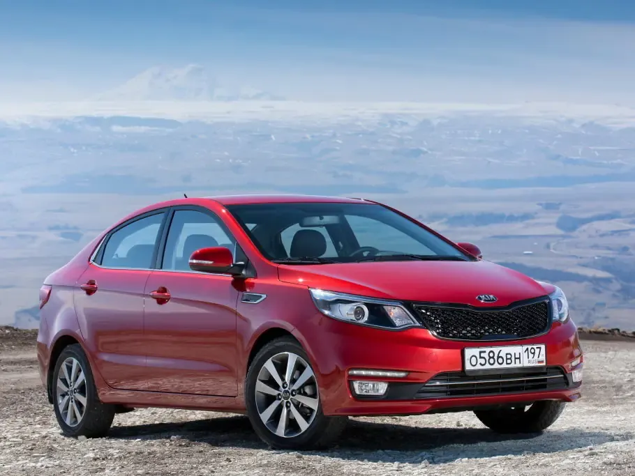 Kia Rio рестайлинг 2015, седан, 3 поколение, QB (04.2015 - 09.2017)
