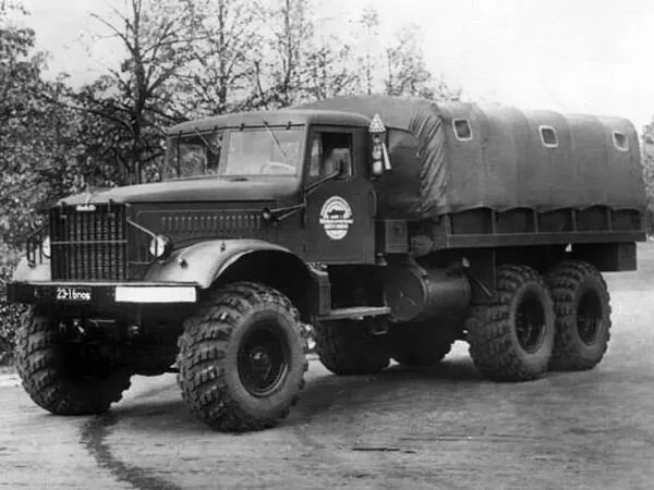 КрАЗ 255 1967, бортовой грузовик, 1 поколение (08.1967 - 12.1993)