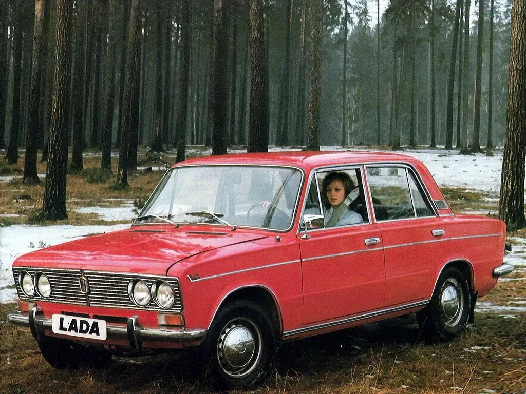 Лада 2103 1972, седан, 1 поколение (02.1972 - 09.1984)