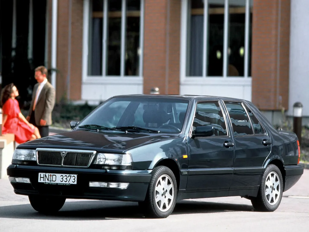 Lancia Thema 2-й рестайлинг 1992, седан, 1 поколение, Y9 (09.1992 - 08.1994)