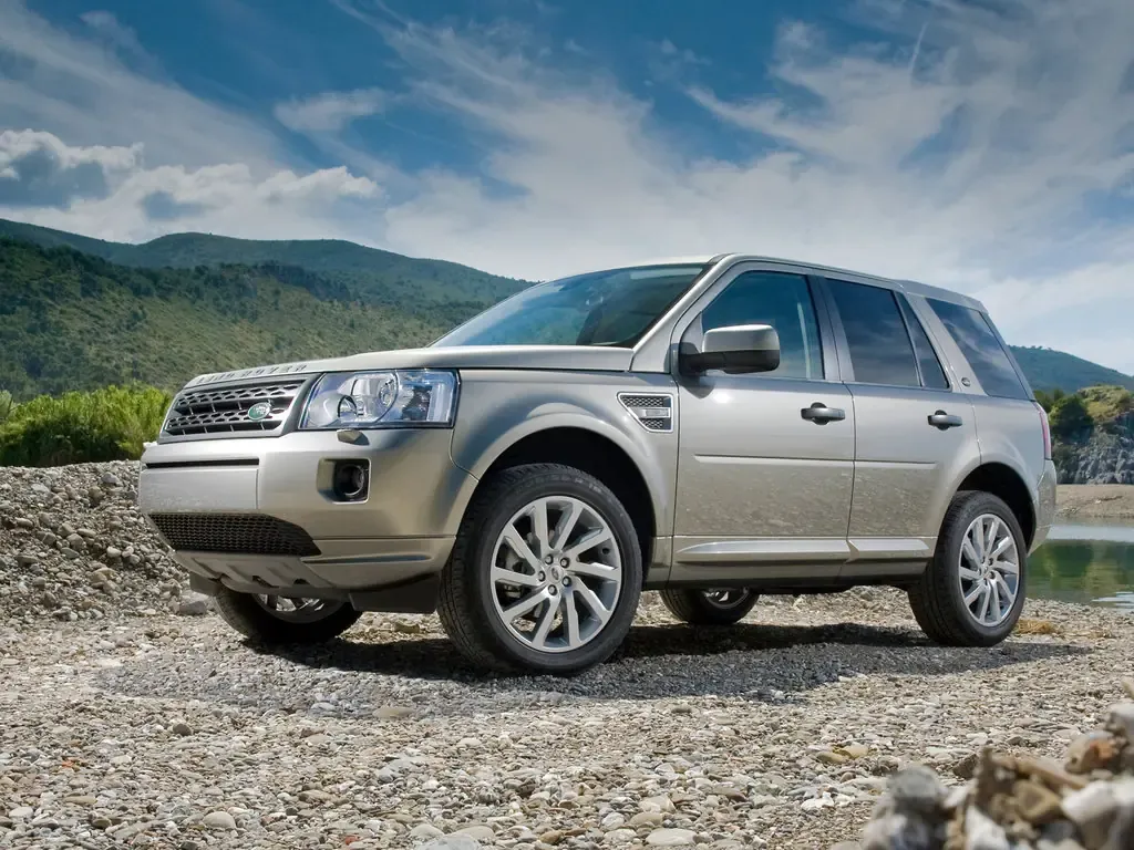 Land Rover Freelander рестайлинг 2010, джип/suv 5 дв., 2 поколение, L359 (08.2010 - 10.2012)