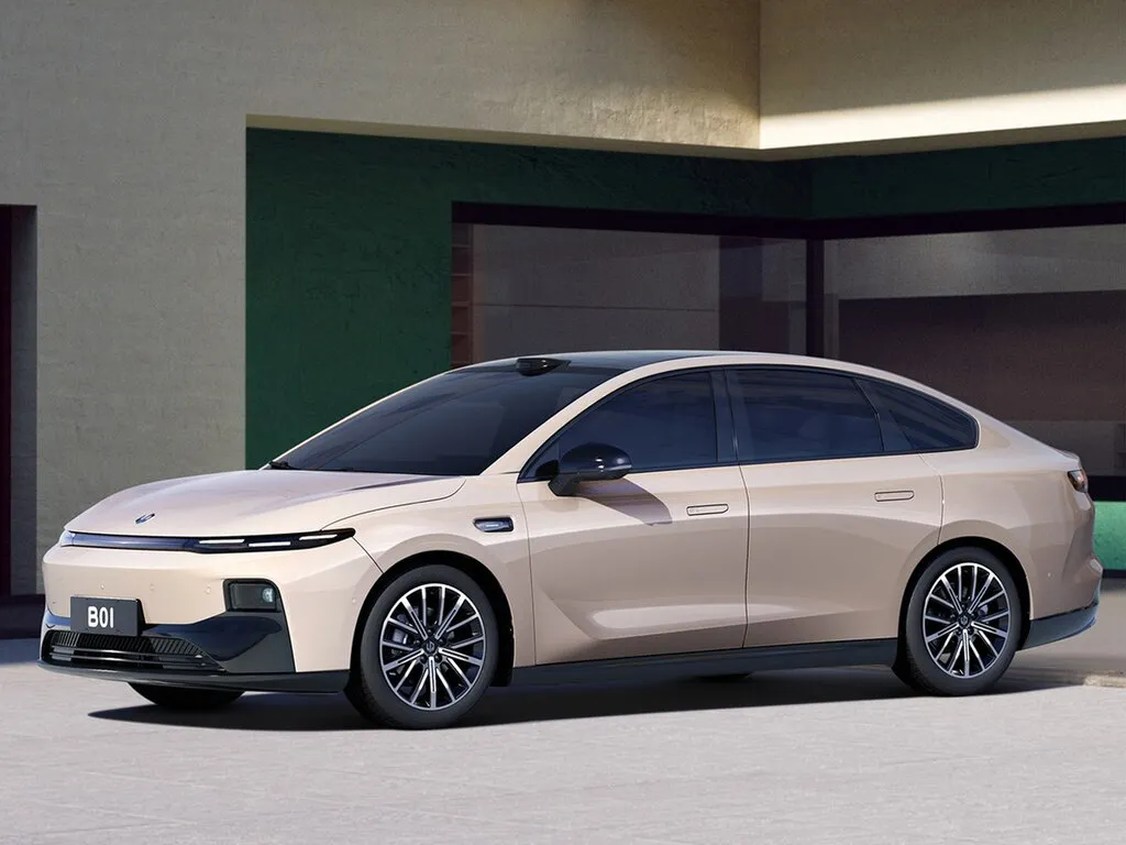 Leapmotor B01 2025, седан, 1 поколение (04.2025 - н.в.)