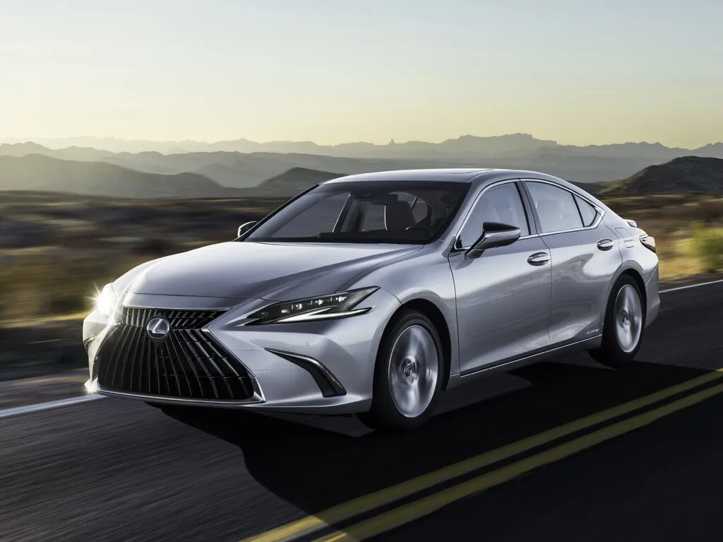 Lexus ES300h рестайлинг 2021, седан, 7 поколение, XZ10 (08.2021 - 11.2024)