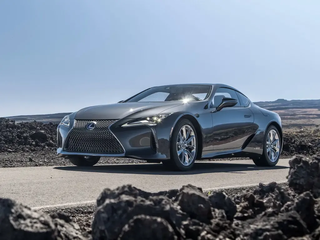 Lexus LC500h 2016, купе, 1 поколение (01.2016 - н.в.)