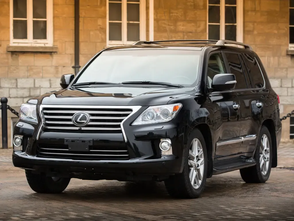 Lexus LX570 рестайлинг 2012, джип/suv 5 дв., 3 поколение, J200 (01.2012 - 07.2015)