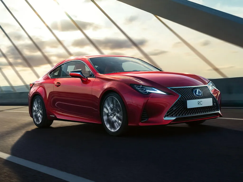 Lexus RC300h рестайлинг 2018, купе, 1 поколение (10.2018 - 01.2025)