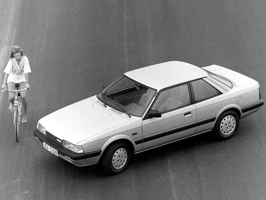 Mazda 626 1982, купе, 2 поколение, GC (09.1982 - 04.1985)