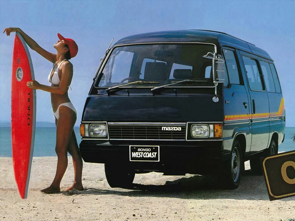 Mazda Bongo рестайлинг 1981, минивэн, 2 поколение, BA1 (01.1981 - 08.1983)