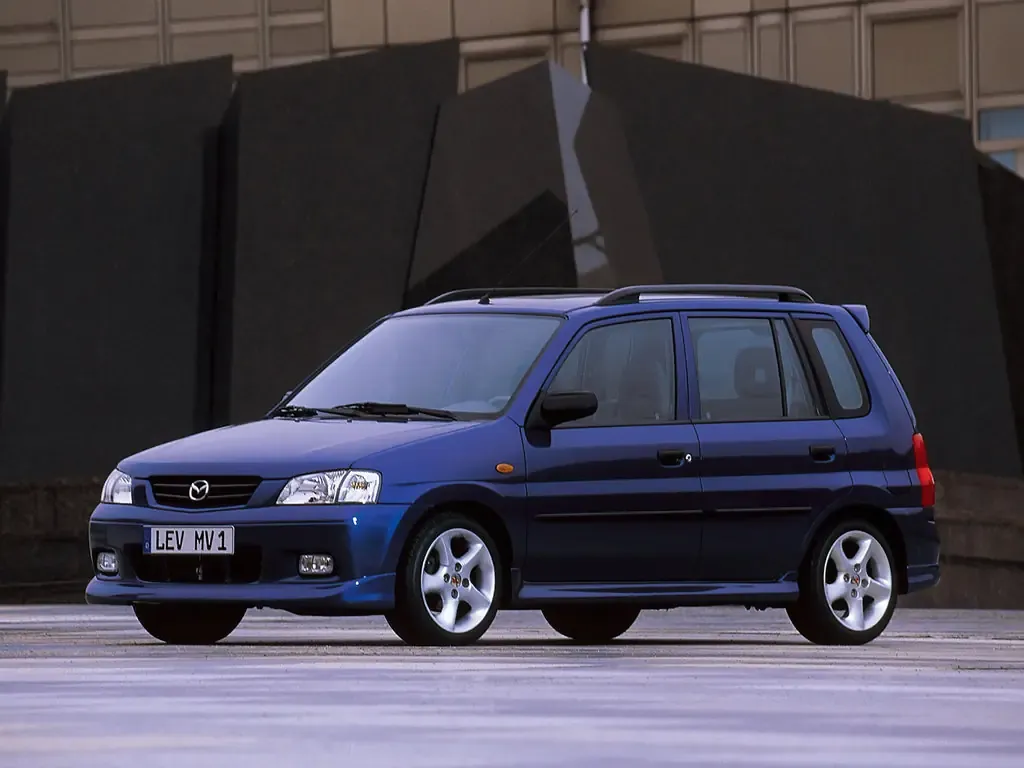 Mazda Demio рестайлинг 1999, хэтчбек 5 дв., 1 поколение, DW (12.1999 - 07.2002)