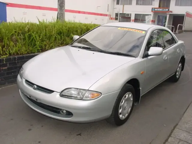 Mazda Lantis 1993, седан, 1 поколение, CB (08.1993 - 12.1997)