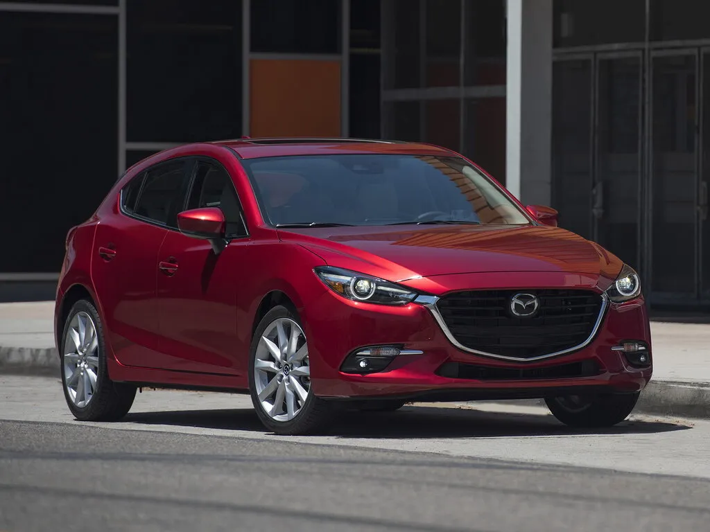 Mazda Mazda3 рестайлинг 2016, хэтчбек 5 дв., 3 поколение, BM (08.2016 - 02.2019)