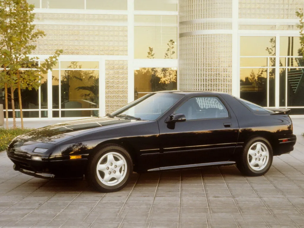 Mazda RX-7 рестайлинг 1989, купе, 2 поколение, FC (04.1989 - 11.1991)