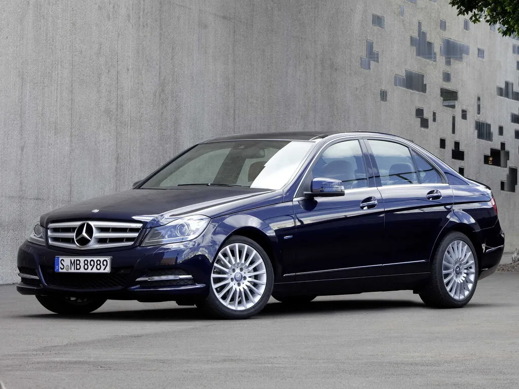 Mercedes-Benz C-Class рестайлинг 2011, седан, 3 поколение, W204 (03.2011 - 03.2014)