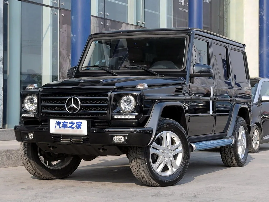Mercedes-Benz G-Class 6-й рестайлинг 2012, джип/suv 5 дв., 2 поколение, W463 (04.2012 - 01.2016)