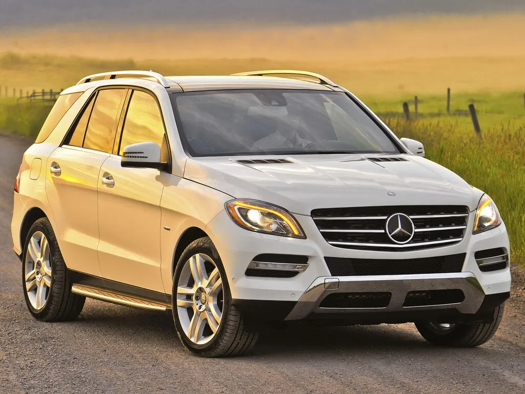 Mercedes-Benz M-Class 2011, джип/suv 5 дв., 3 поколение, W166 (07.2011 - 10.2015)
