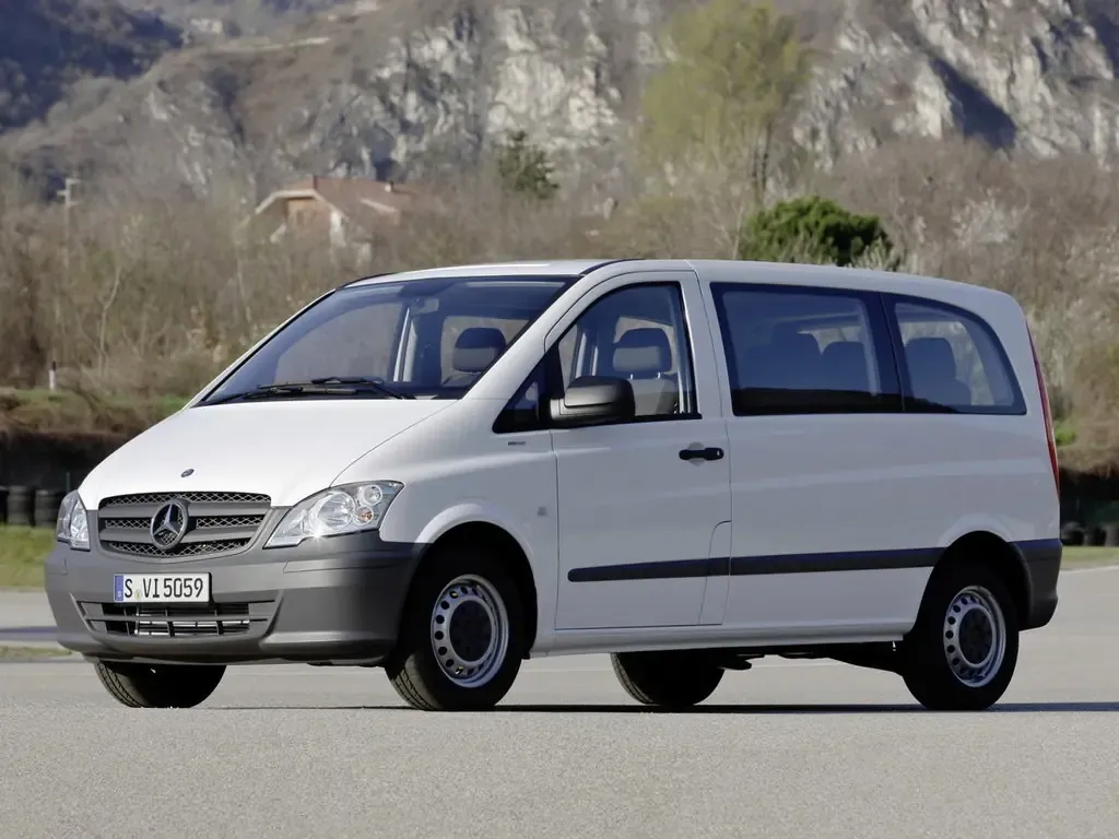 Mercedes-Benz Vito рестайлинг 2010, минивэн, 2 поколение, W639 (03.2010 - 10.2014)