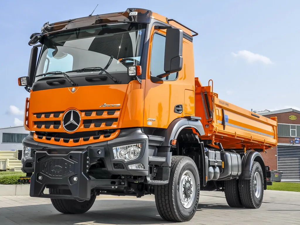 Mercedes-Benz Arocs 4x4 2013, бортовой грузовик, 1 поколение (01.2013 - 03.2022)