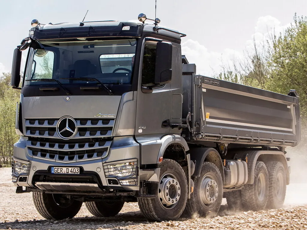 Mercedes-Benz Arocs 8x8 2013, бортовой грузовик, 1 поколение (01.2013 - 03.2022)