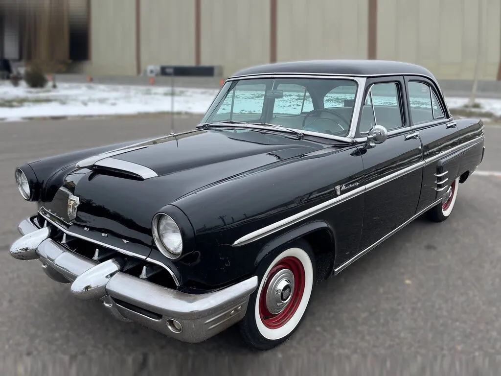 Mercury Monterey рестайлинг 1952, седан, 2 поколение (12.1952 - 12.1953)