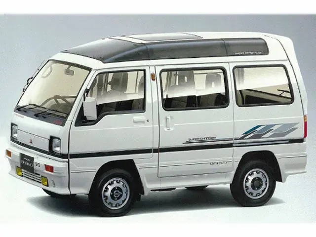 Mitsubishi Bravo 1989, минивэн, 1 поколение (01.1989 - 12.1990)