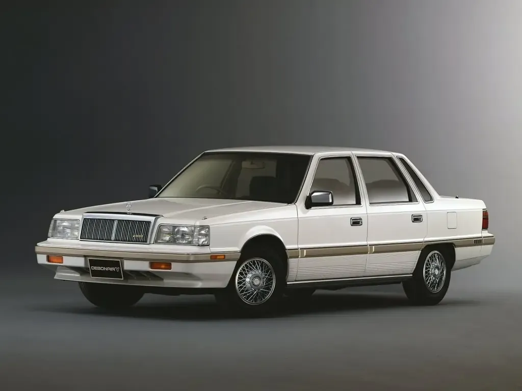 Mitsubishi Debonair рестайлинг 1989, седан, 2 поколение, S10 (10.1989 - 09.1992)