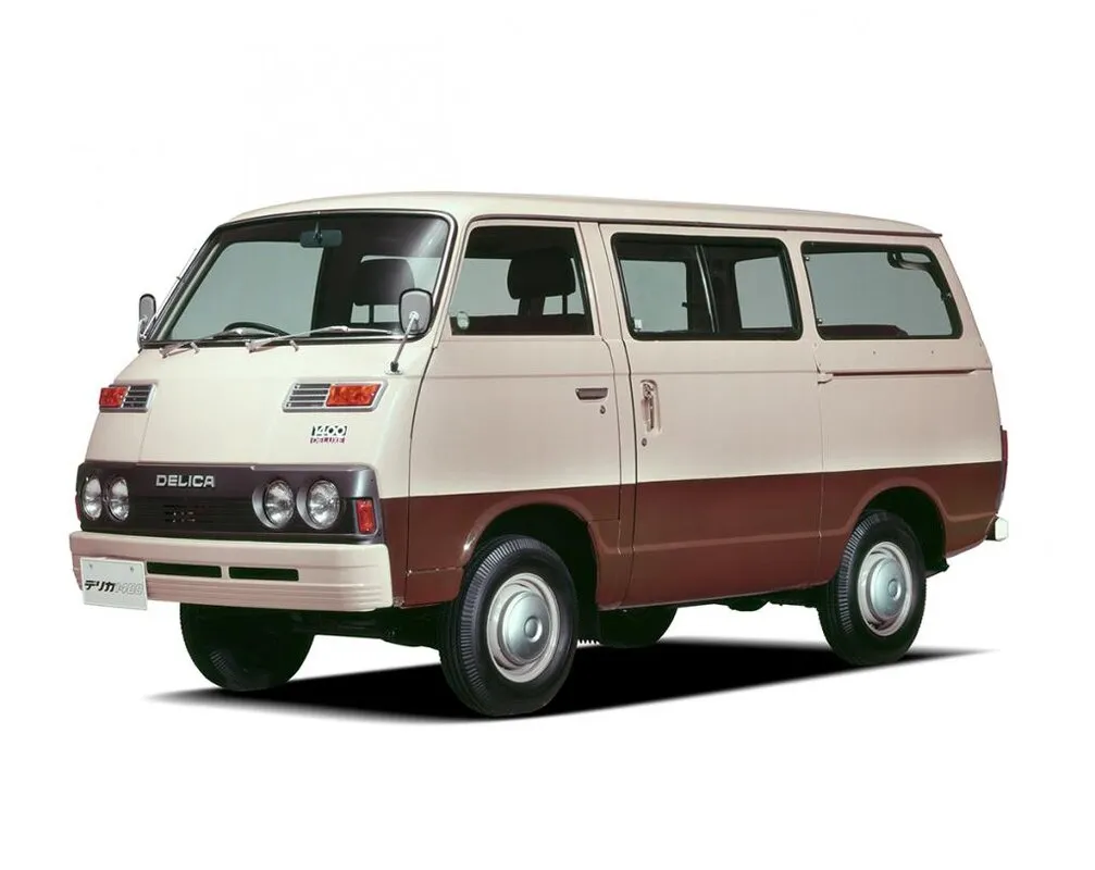 Mitsubishi Delica 2-й рестайлинг 1974, минивэн, 1 поколение (11.1974 - 05.1979)