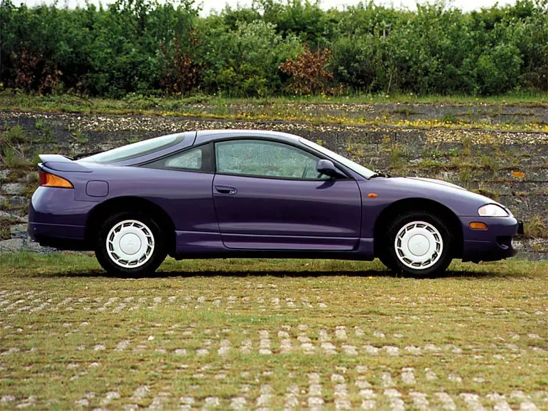 Mitsubishi Eclipse 1994, купе, 2 поколение, 2G (06.1994 - 05.1997)